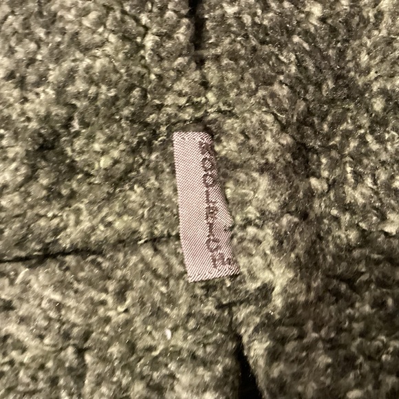 Woolrich vest with toggle buttons Womens medium - Picture 8 of 13